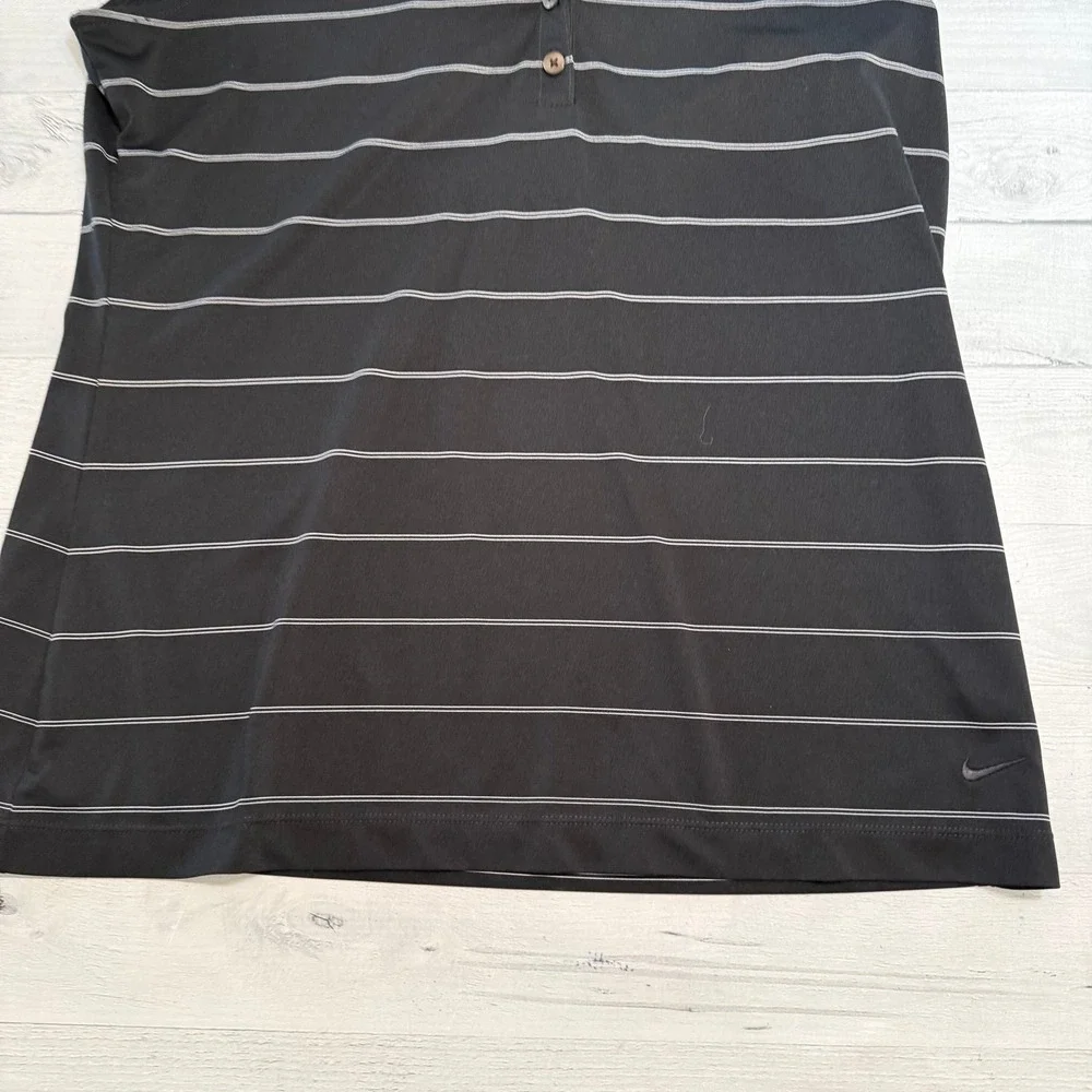 Nike Golf women's sleeveless polo shirt‎ black and white stripes large